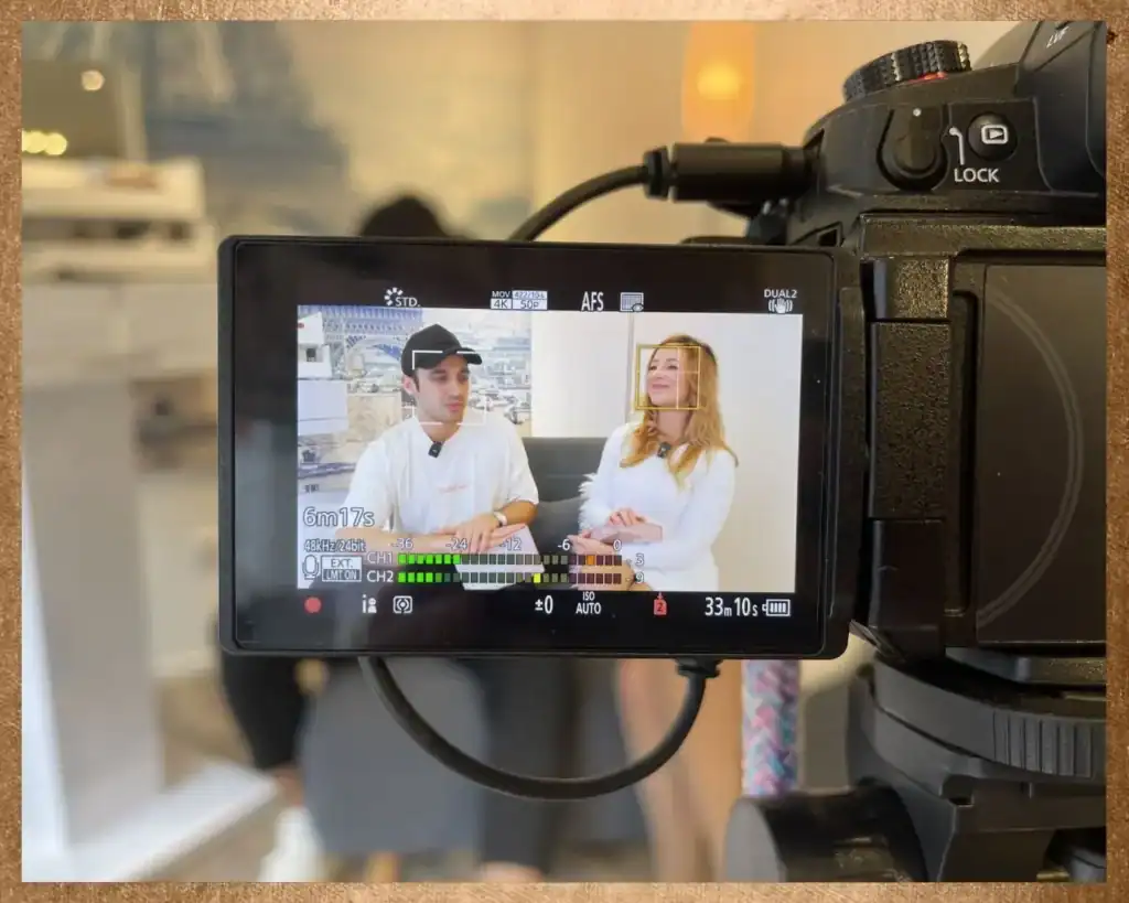 UGC Content Creation Köln - Nadi Beckmann beim Videodreh und Interview